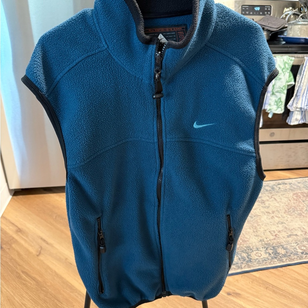 Nike Men's Teal Zip-Up Vest